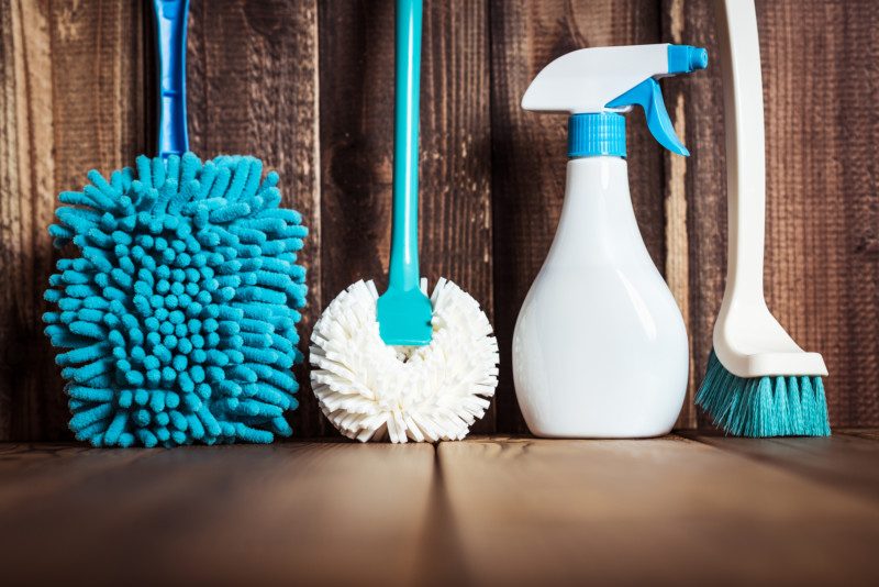 サンポールでトイレのつまりを解消するための準備物