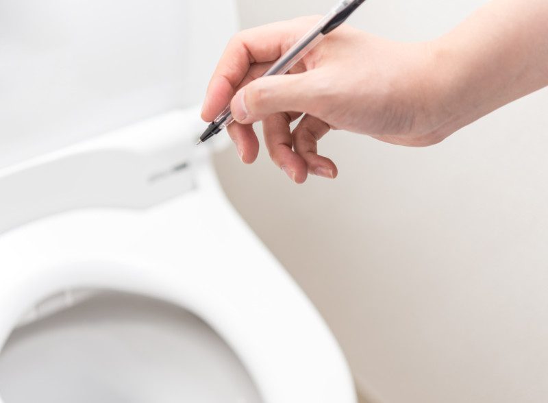 真空式パイプクリーナーでトイレのつまりを解消できない場合は?